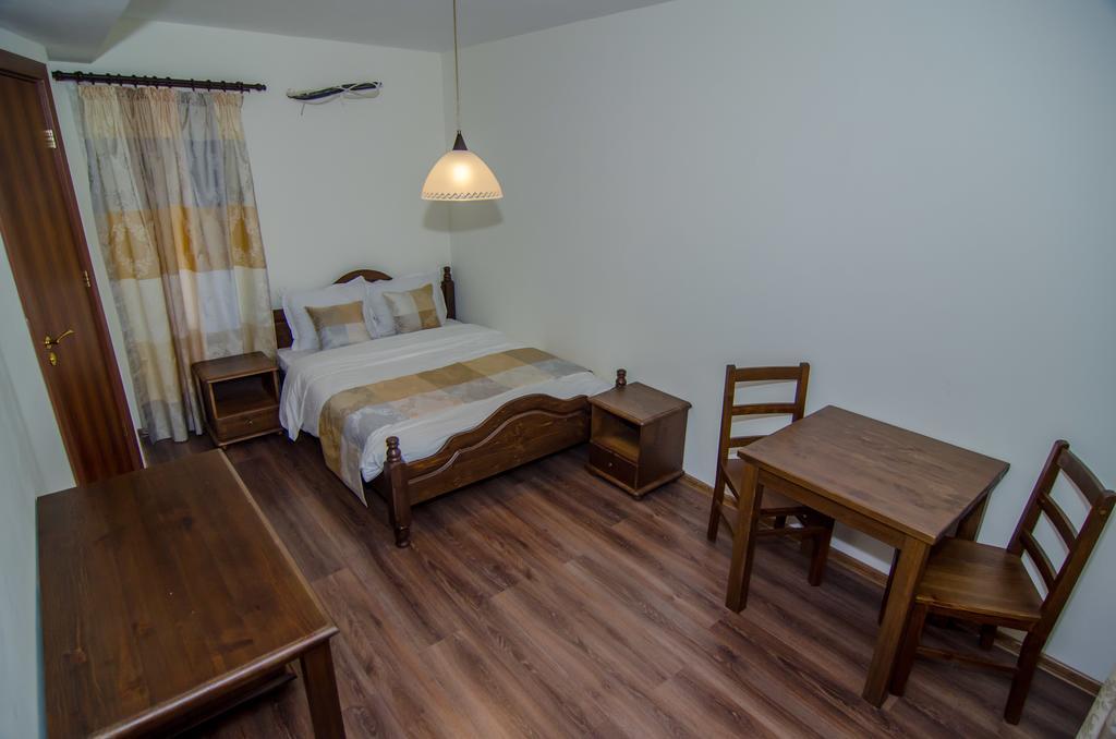 Guest House Villa Elma Nevsha Rum bild